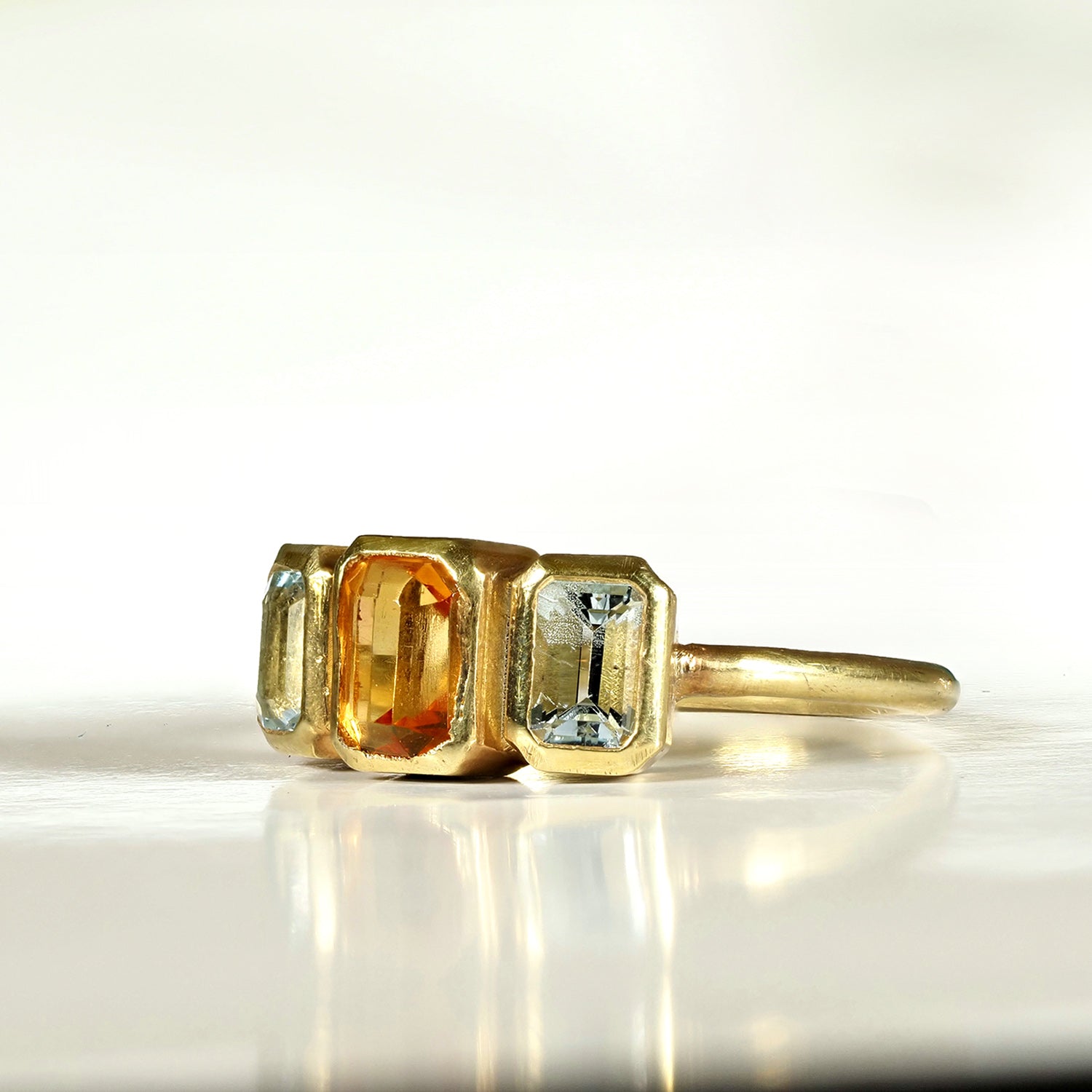 Anillo citrino Oro 18kt