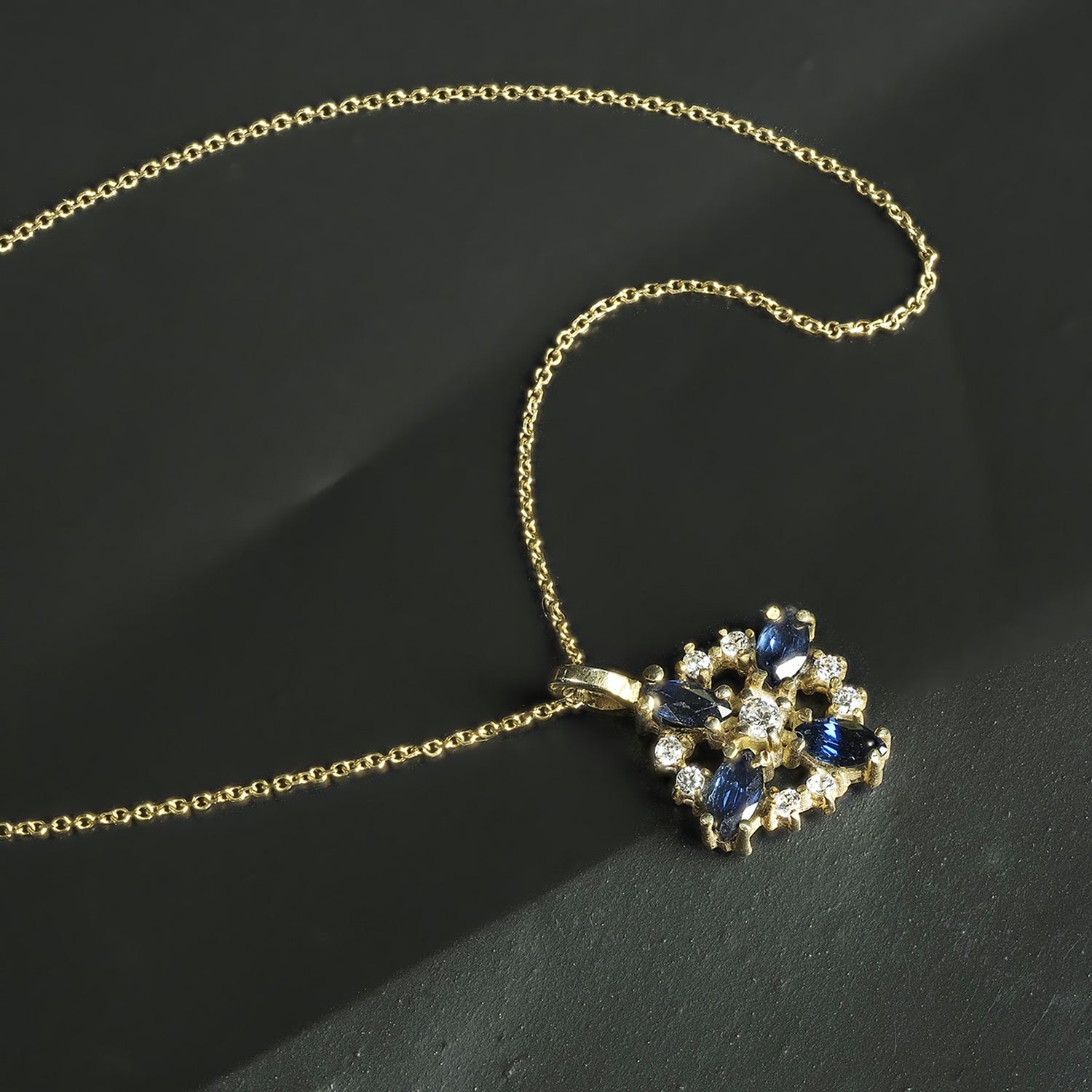 Collar amaltea Oro 18 kt