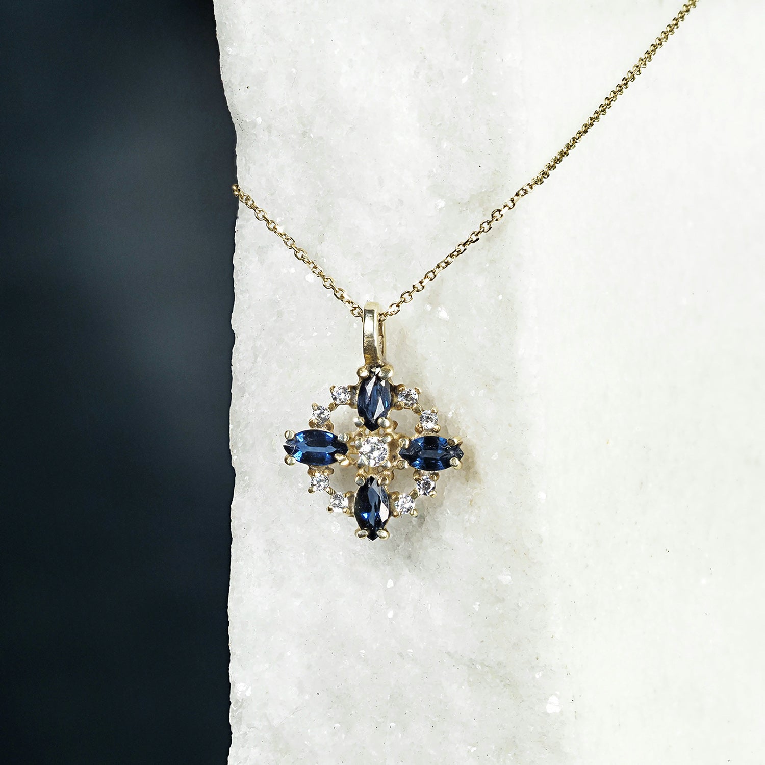 Collar amaltea Oro 18 kt