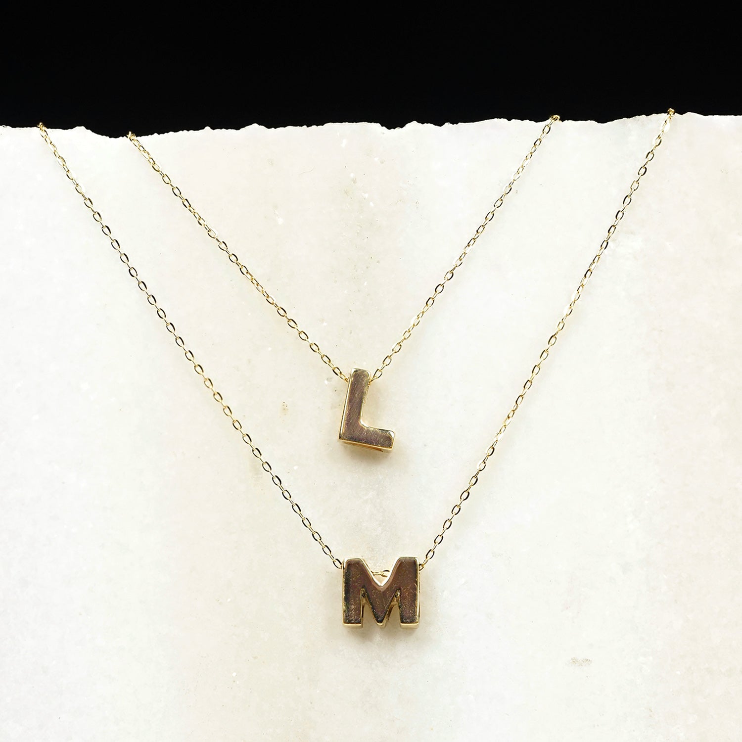 Collar doble cadena dos iniciales Oro 18 Kt