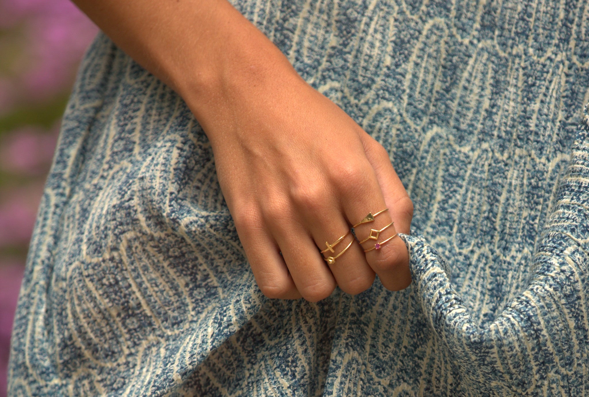 Anillo zafiro rosa