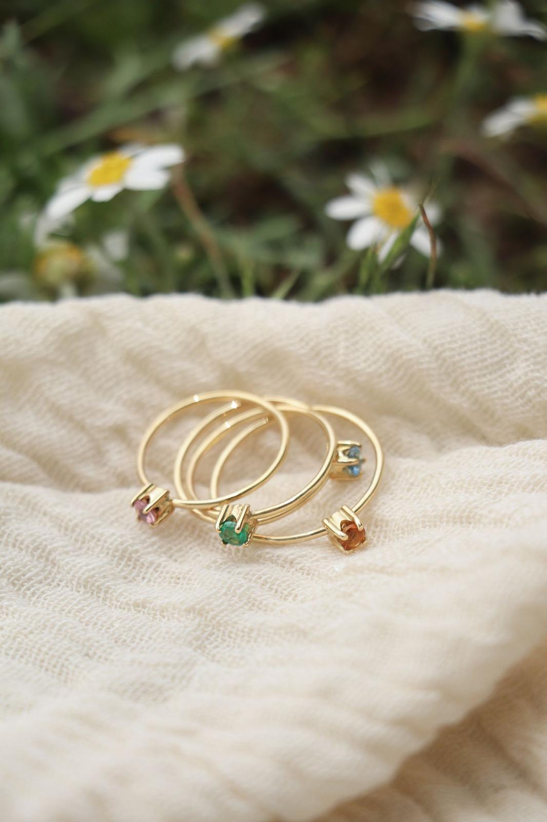Los anillos de amistad simbolizan lazos y conexiones