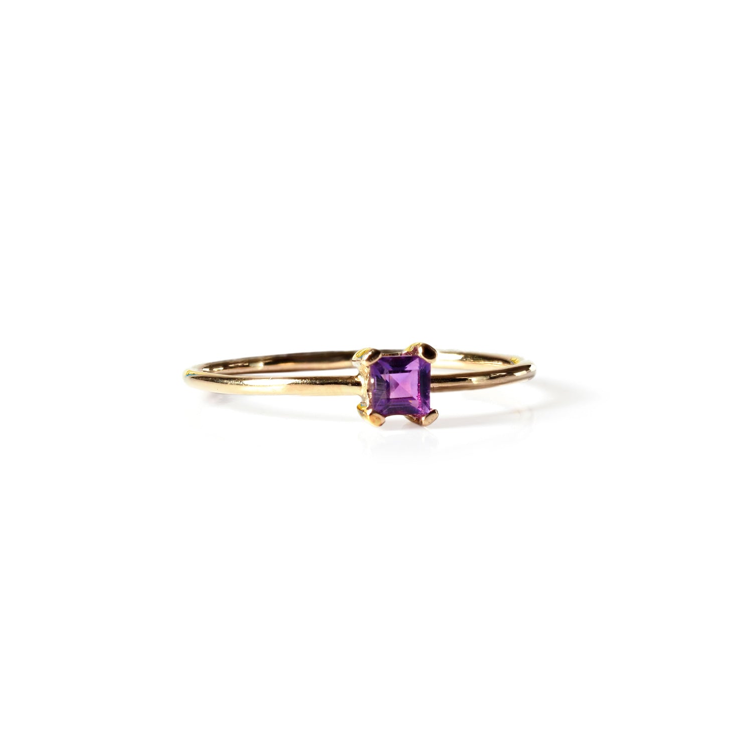 Anillo amatista cuadrada Oro 18kts