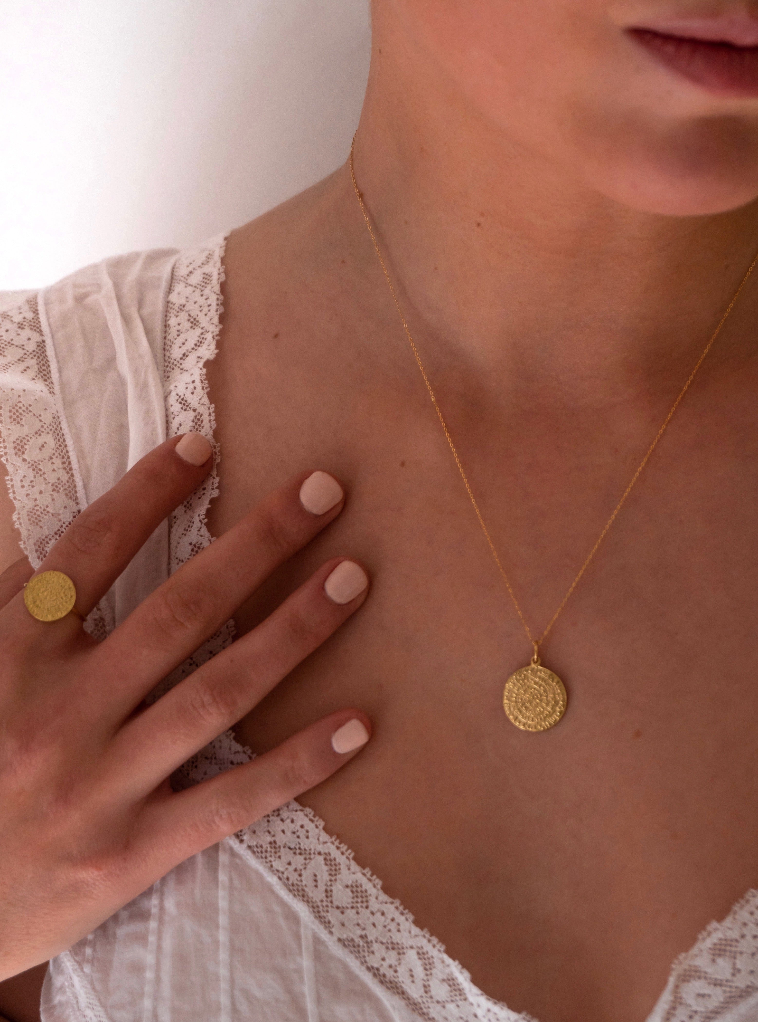 Anillo medalla griega