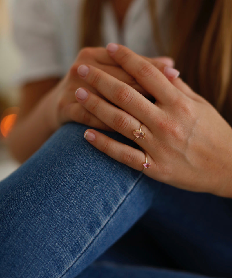 Anillo turmalina rosa en oro 18k
