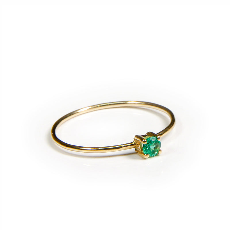 Anillo Esmerlarla Extra en Oro 18k