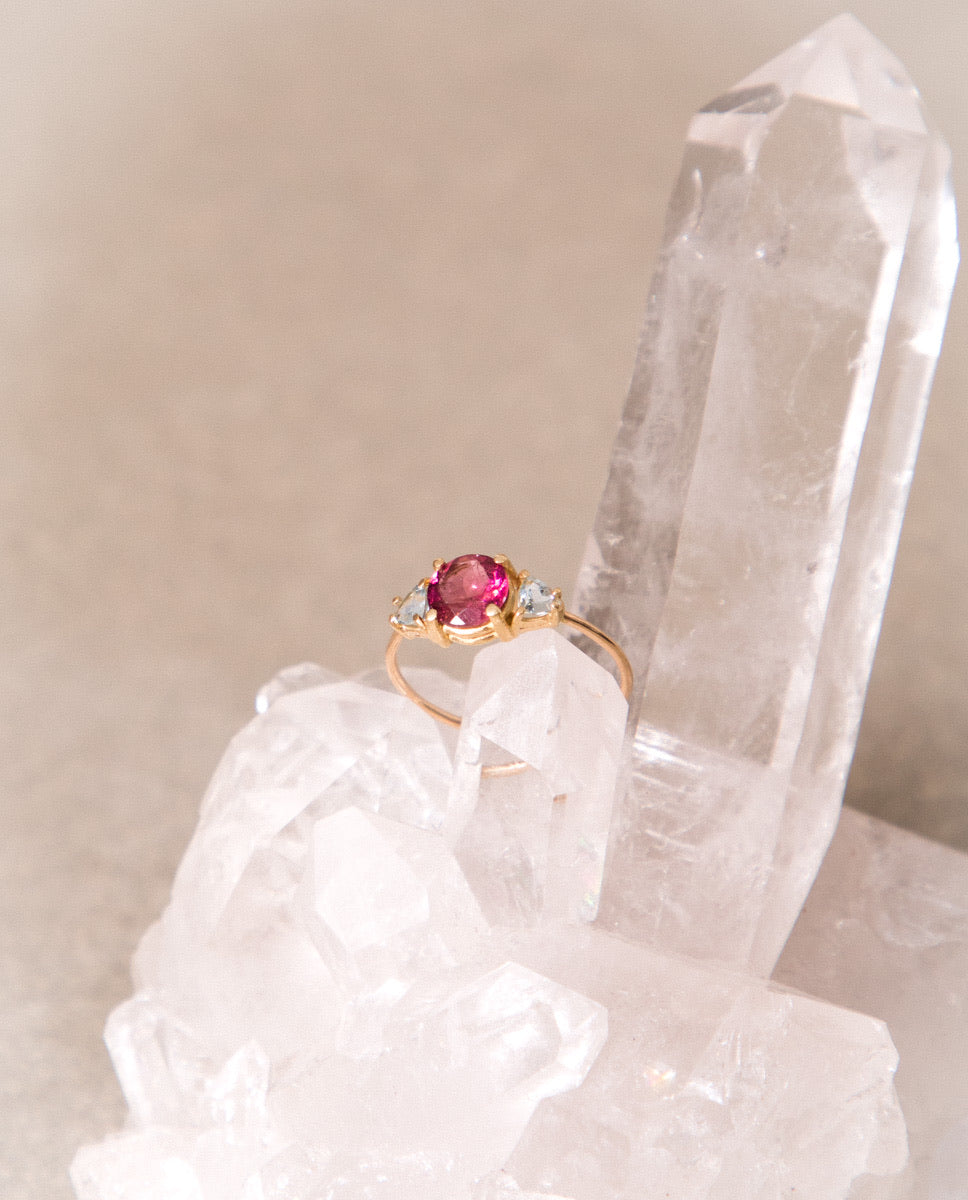 anillo fresa en oro amarillo 18k